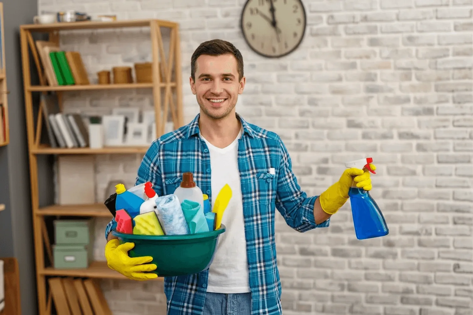 The Key Difference Between Regular and Professional Deep Cleaning Services
